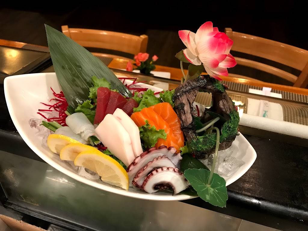 sakana sushi | restaurant | 435 Main St, Monroe, CT 06468, USA | 2034528220 OR +1 203-452-8220
