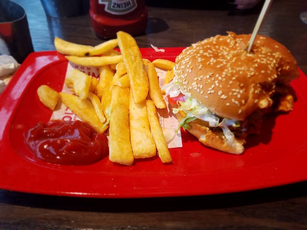 Red Robin Gourmet Burgers and Brews | restaurant | 600 Cooper Point Rd SW, Olympia, WA 98502, USA | 3607549620 OR +1 360-754-9620