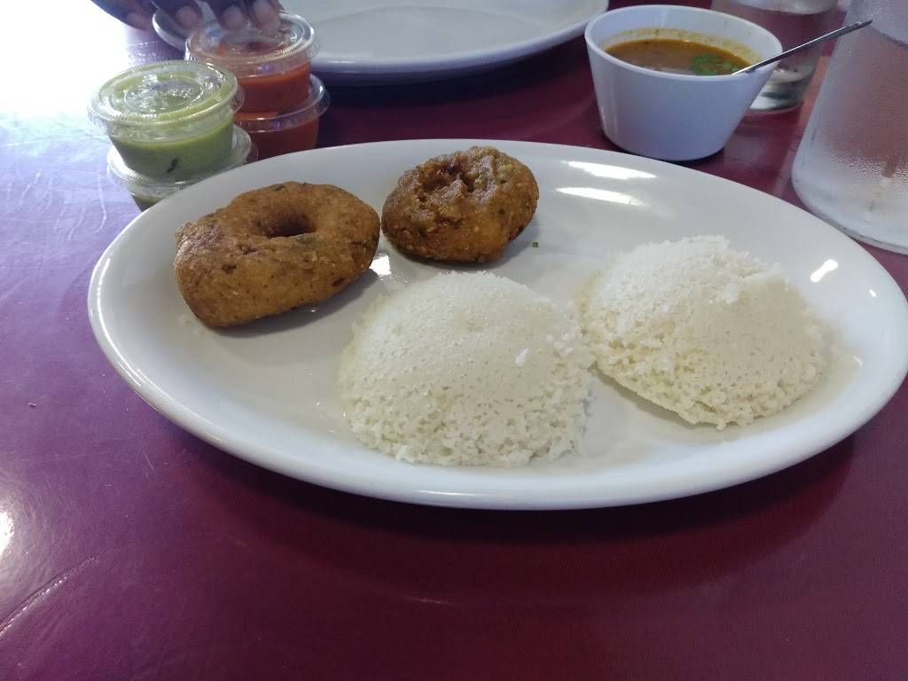 New Diamond Grill | restaurant | 2245 W Devon Ave, Chicago, IL 60659, USA | 7738560005 OR +1 773-856-0005