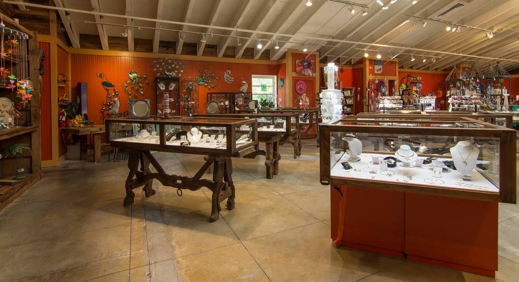 Traders Restaurant on Sanibel | cafe | 1551 Periwinkle Way, Sanibel, FL 33957, USA | 2394727242 OR +1 239-472-7242