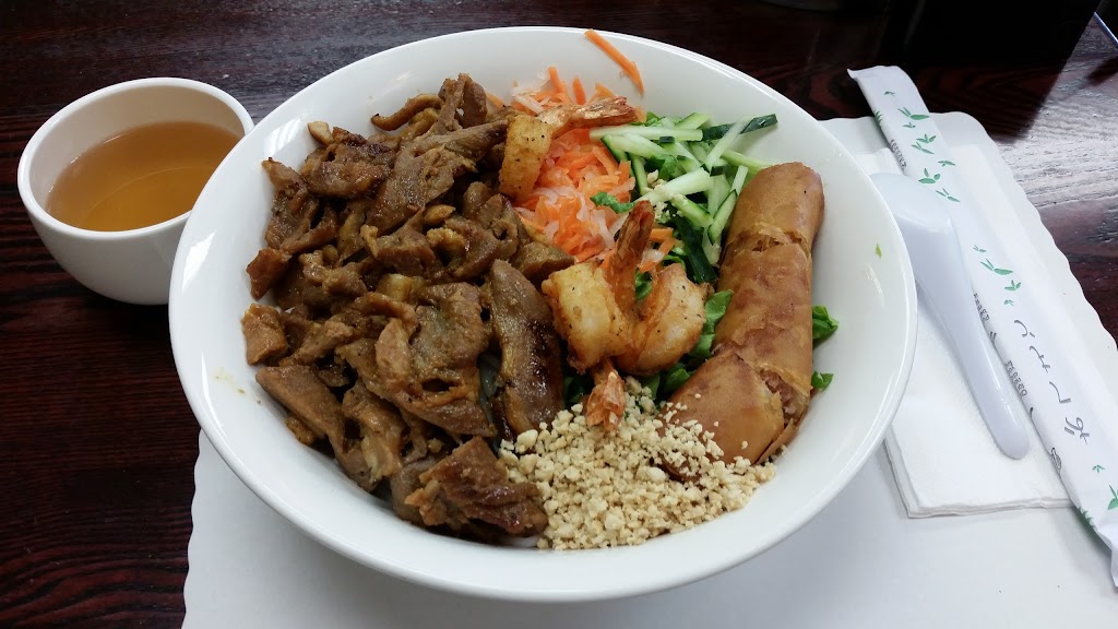 Phở Saigon Noodle & Grill | restaurant | 1753 S Hill St, Los Angeles, CA 90015, USA | 2137460746 OR +1 213-746-0746