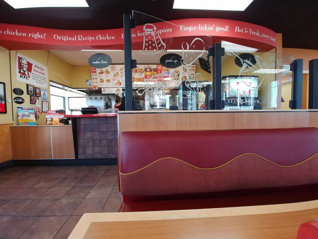 KFC | restaurant | 14284 Outer 7th Street, Victorville, CA 92395, USA | 7602457975 OR +1 760-245-7975