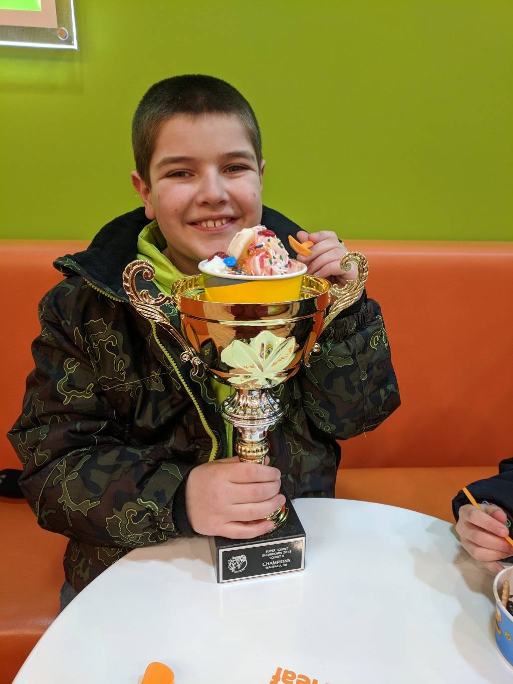 Orange Leaf | restaurant | 160 W Town Square Way #400, Oak Creek, WI 53154, USA | 4145745254 OR +1 414-574-5254