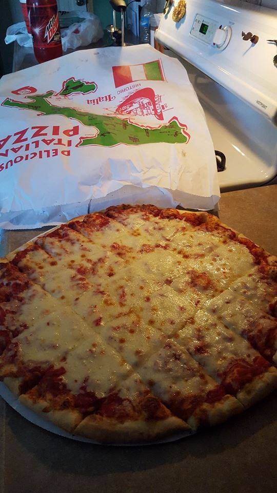 Squigis Pizza of Griffith | restaurant | 106 S Broad St, Griffith, IN 46319, USA | 2199246000 OR +1 219-924-6000