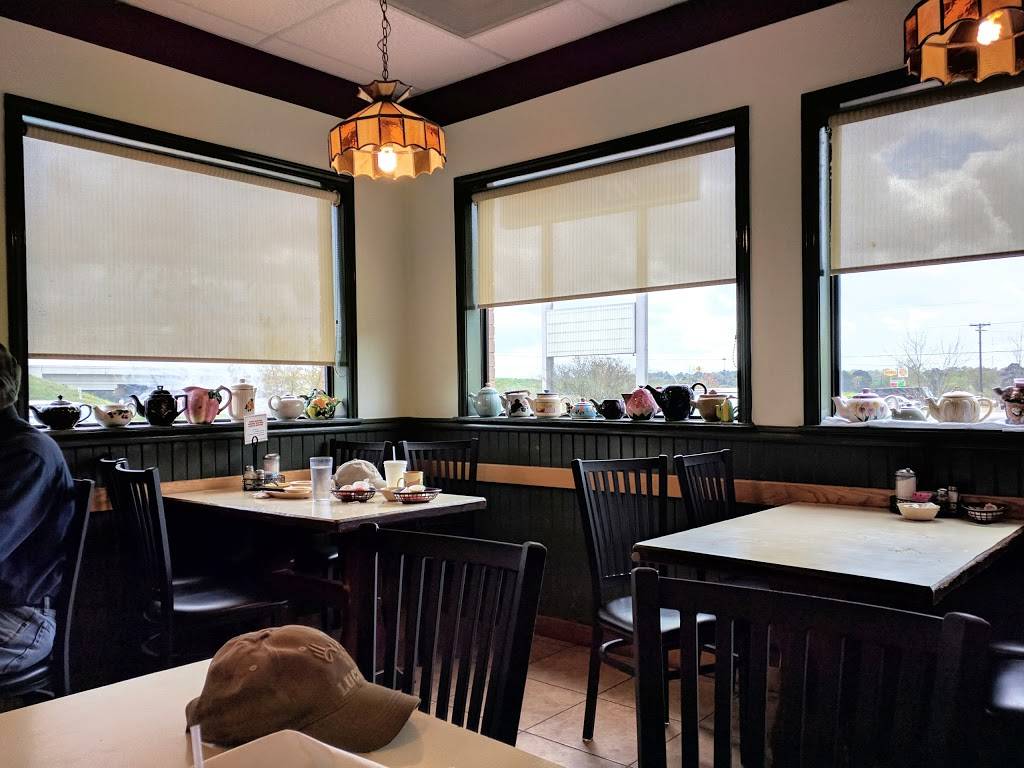 Kinfolks Restaurant | restaurant | 4817 NW Stallings Dr, Nacogdoches, TX 75964, USA | 9365692422 OR +1 936-569-2422