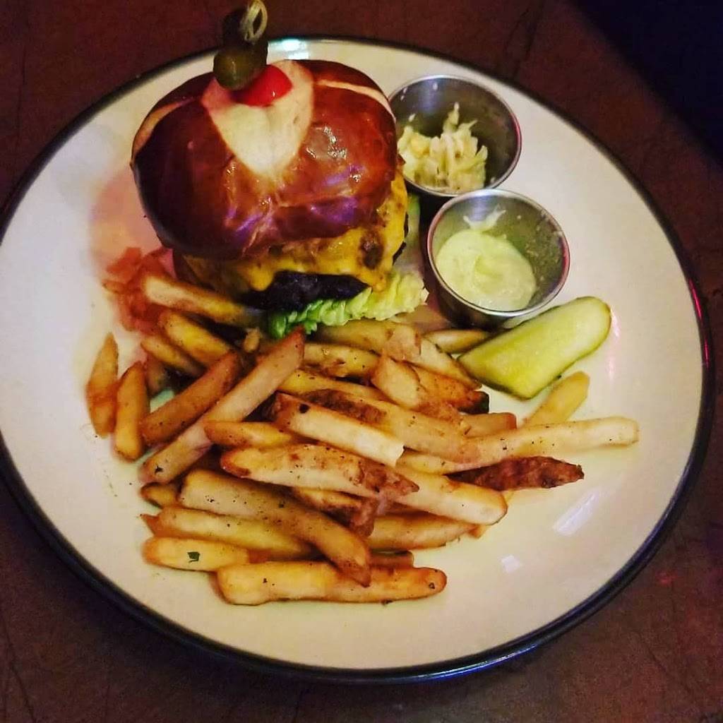 Cream | restaurant | 59-09 71st Ave, Ridgewood, NY 11385, USA | 7185763237 OR +1 718-576-3237