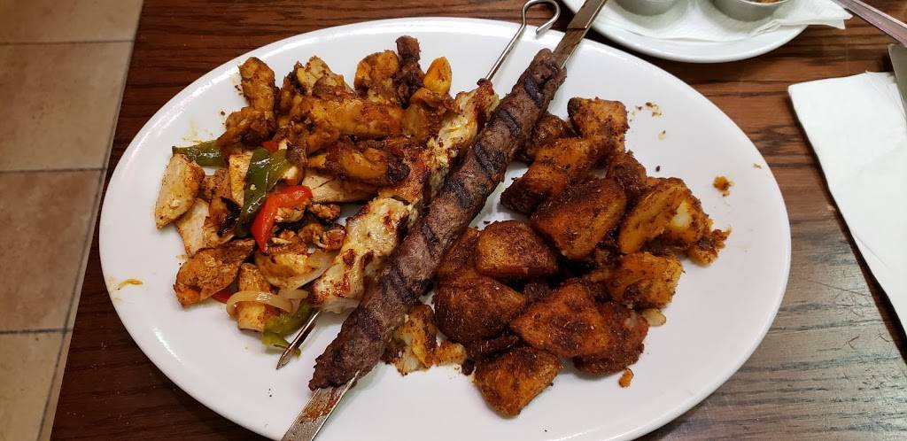 Montfort Upper James | restaurant | 1508 Upper James St, Hamilton, ON L9B 1K3, Canada | 9053858448 OR +1 905-385-8448