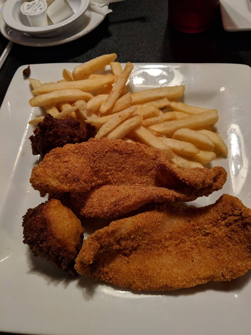 JBs Restaurant | restaurant | 115 E Van Dorn Ave, Holly Springs, MS 38635, USA | 6622740705 OR +1 662-274-0705