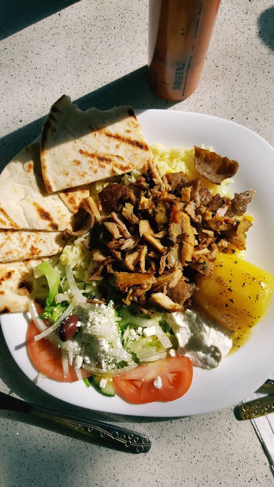 Krazzy Gyro | restaurant | 2121 Dundas St E, Mississauga, ON L4X 1M3, Canada | 9052061116 OR +1 905-206-1116