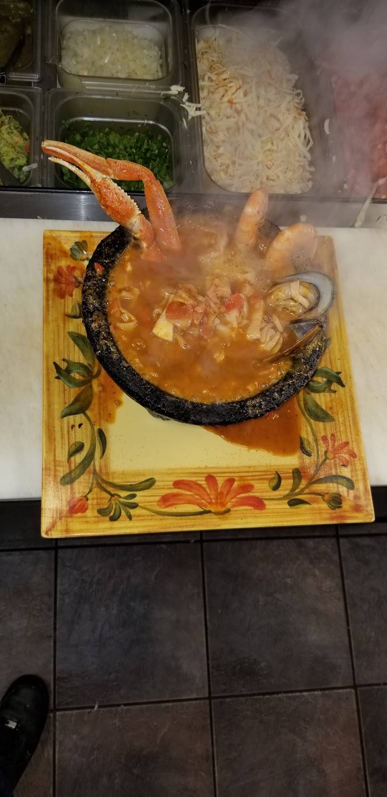 El Ranchito La Presa Taqueria Y Mariscos | restaurant | 75 N John F.Kennedy Dr, Carpentersville, IL 60110, USA | 2244848641 OR +1 224-484-8641