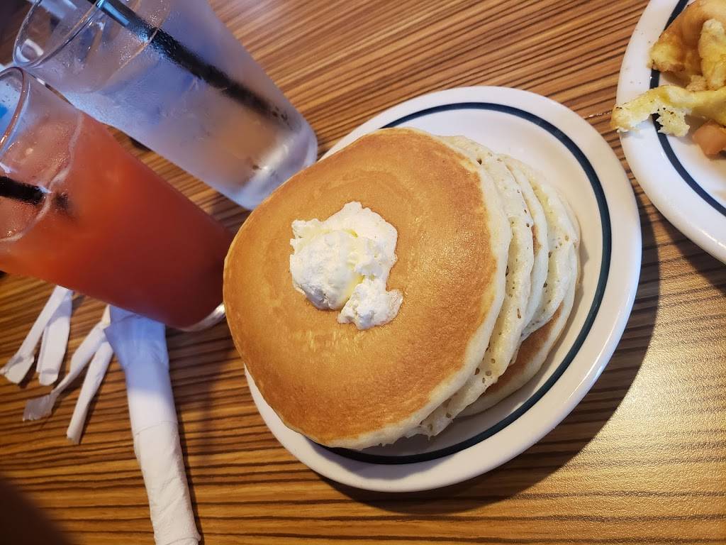 IHOP | restaurant | 1807 E 17th Ave, Hutchinson, KS 67501, USA | 6206649438 OR +1 620-664-9438
