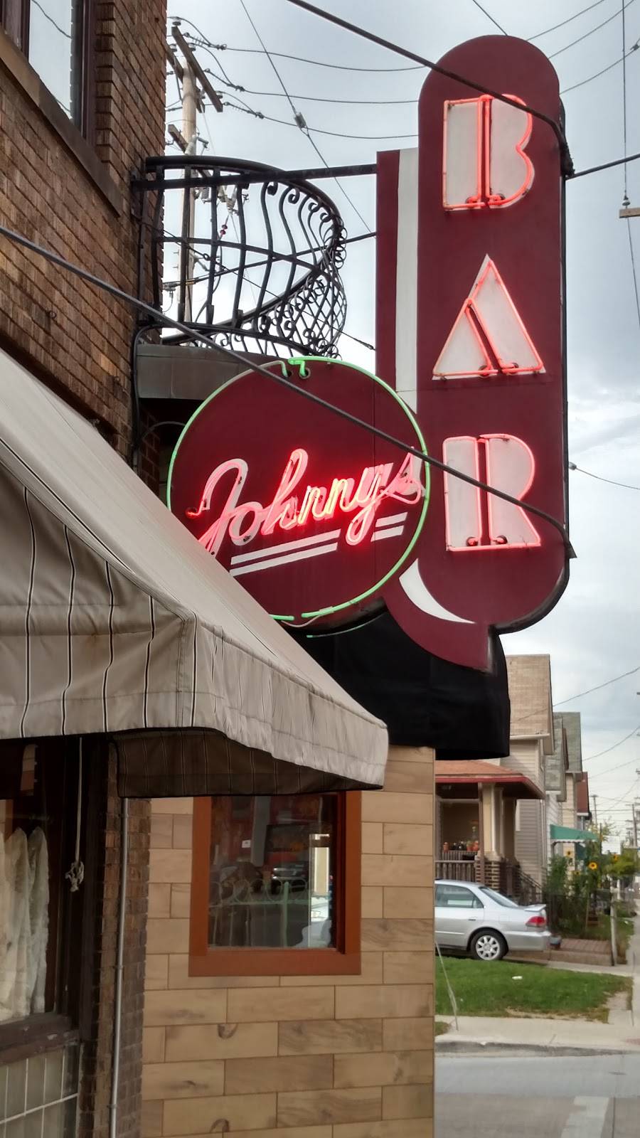 Johnnys Bar on Fulton | restaurant | 3164 Fulton Rd, Cleveland, OH 44109, USA | 2162810055 OR +1 216-281-0055