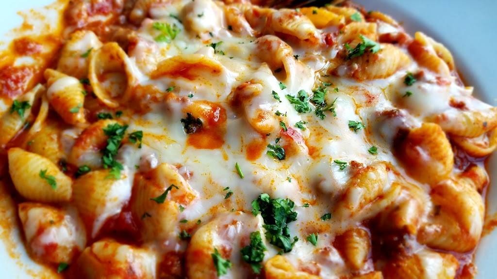 Bambinos Italian Café | restaurant | 904 Elm St #108, Columbia, MO 65201, USA | 5734476400 OR +1 573-447-6400