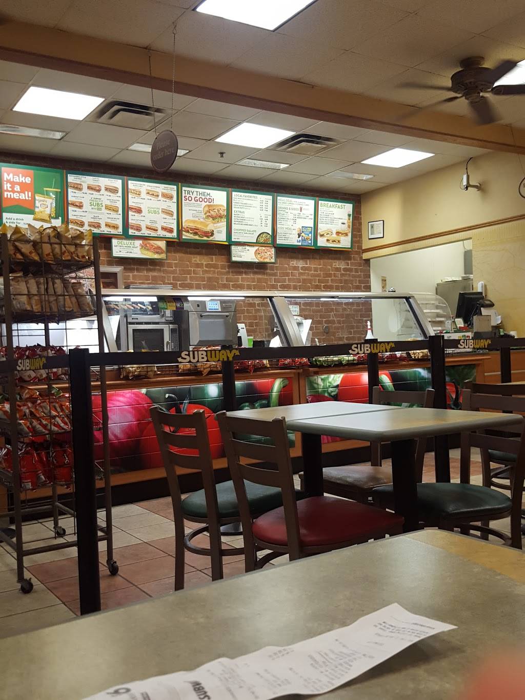 Subway | restaurant | 8424 Eager Rd, Brentwood, MO 63144, USA | 3149617665 OR +1 314-961-7665