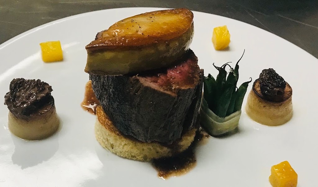 Six Tables a Restaurant | restaurant | 112 NE 2nd St, Mizner Plaza Shopping Center, Boca Raton, FL 33432, USA | 5613476260 OR +1 561-347-6260