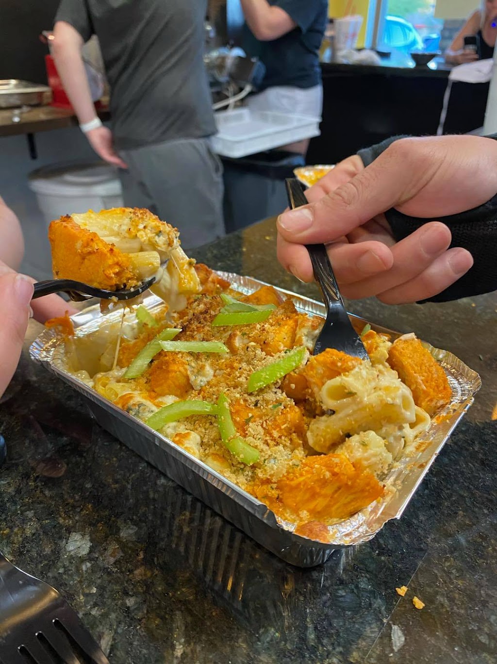 MacShack | restaurant | 6530 W Happy Valley Rd Suite 116B, Glendale, AZ 85310, USA | 6232480719 OR +1 623-248-0719