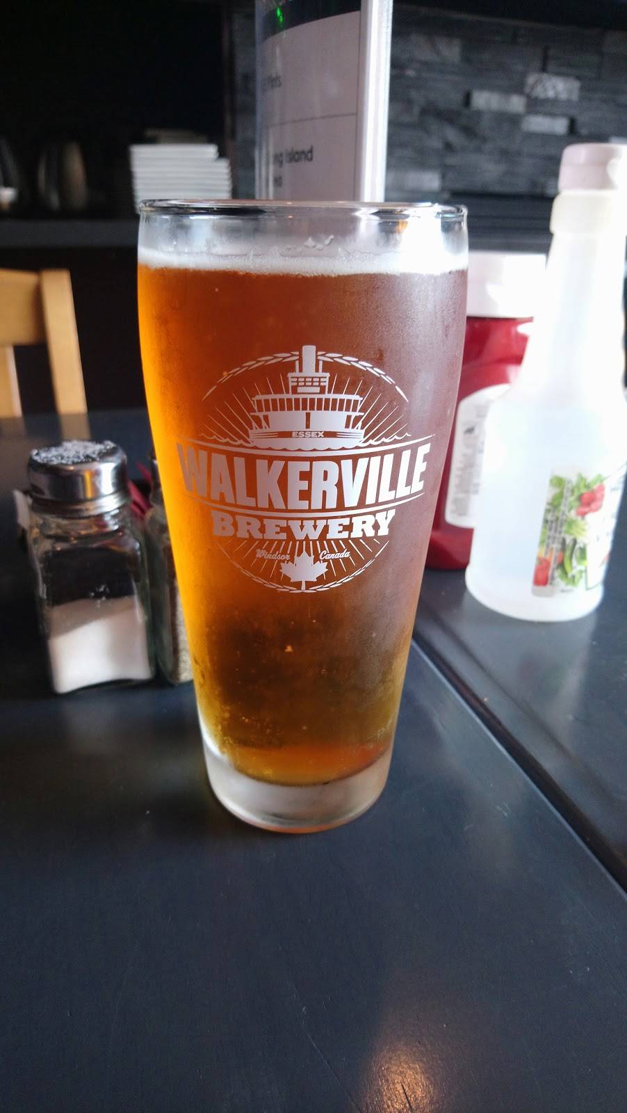 Southside Grill | restaurant | 3032 Dougall Ave, Windsor, ON N9E 1S4, Canada | 5192509809 OR +1 519-250-9809