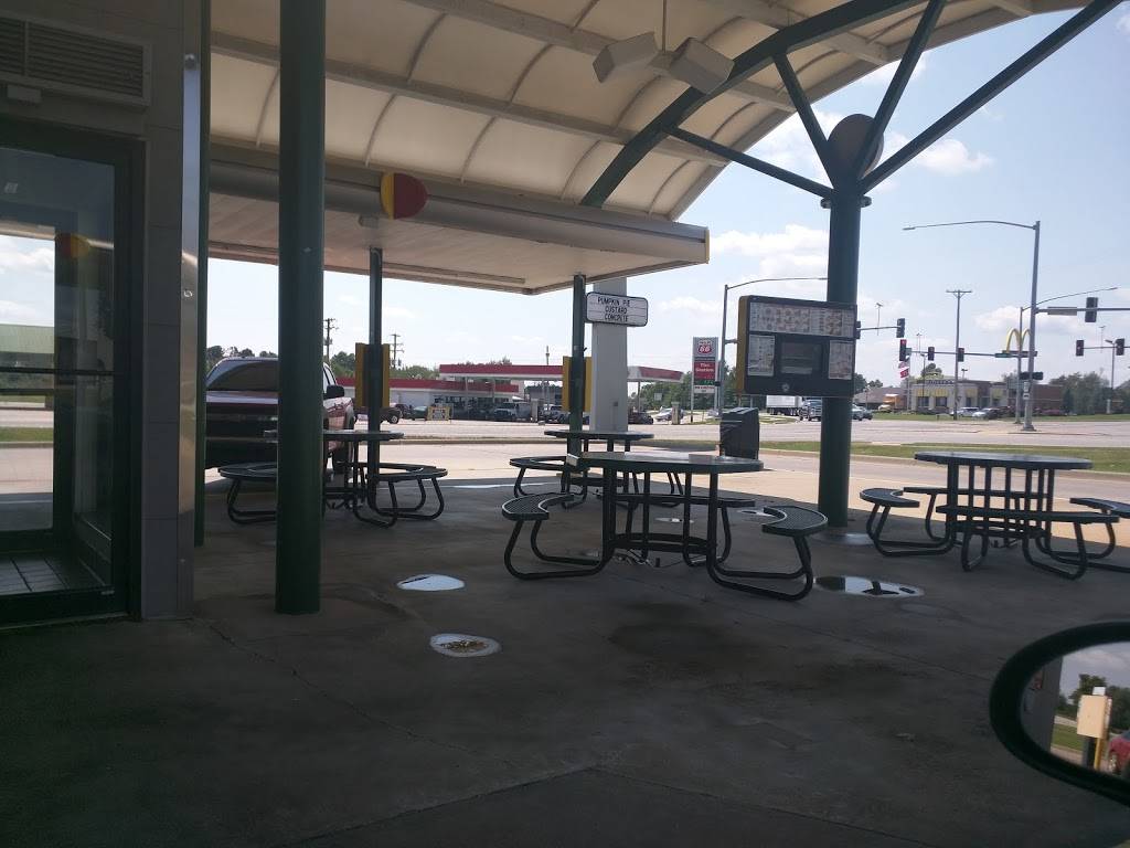 Sonic Drive-In | restaurant | 316 S Gentry Blvd, Gentry, AR 72734, USA | 4797365525 OR +1 479-736-5525