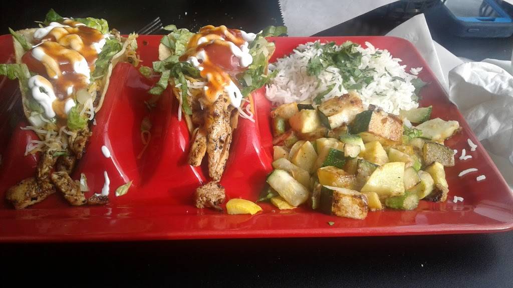 Buffalo Wild Wings | meal takeaway | 1235 W Morton Ave, Jacksonville, IL 62650, USA | 2178661937 OR +1 217-866-1937