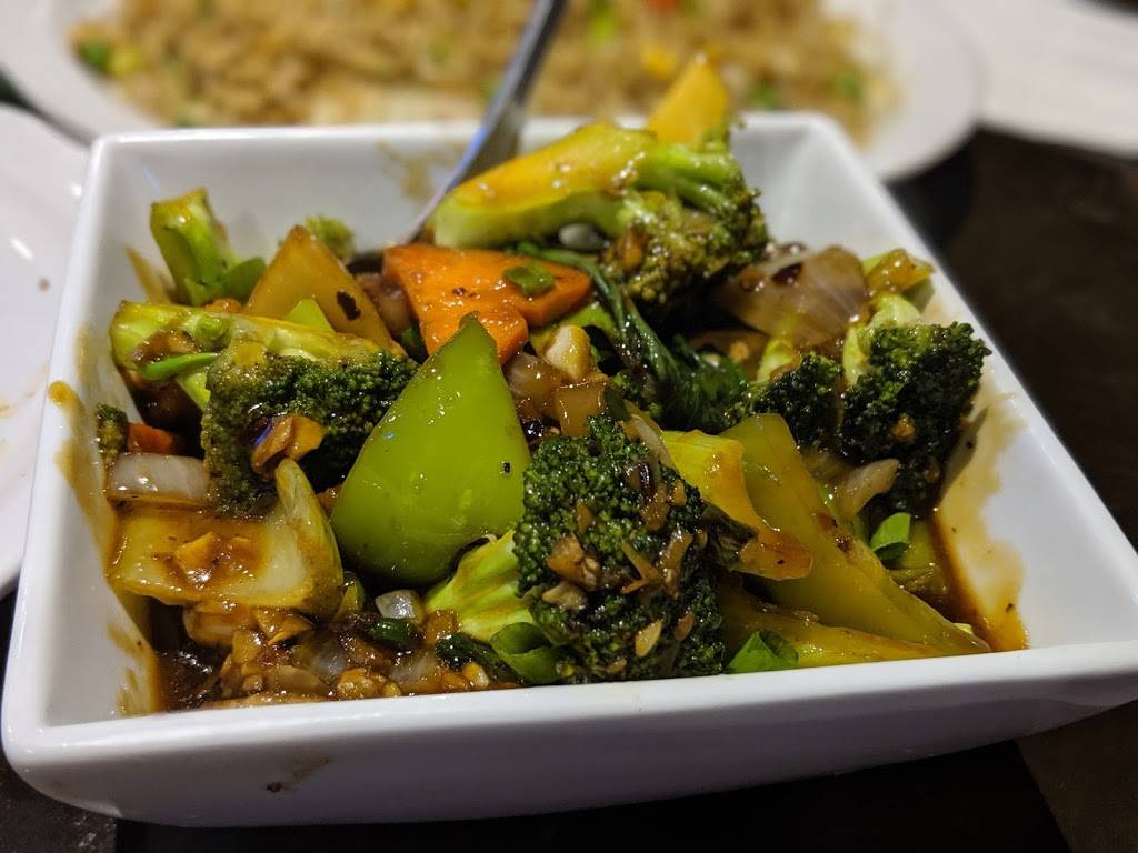 Indian Hero - Hakka Chinese & Indian Food Brampton | restaurant | 8920 Hwy 50, Brampton, ON L6P 3A3, Canada | 9059150700 OR +1 905-915-0700