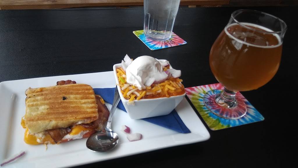 Chilly Water Brewing Company | restaurant | 719 Virginia Ave #105, Indianapolis, IN 46203, USA | 3179640518 OR +1 317-964-0518