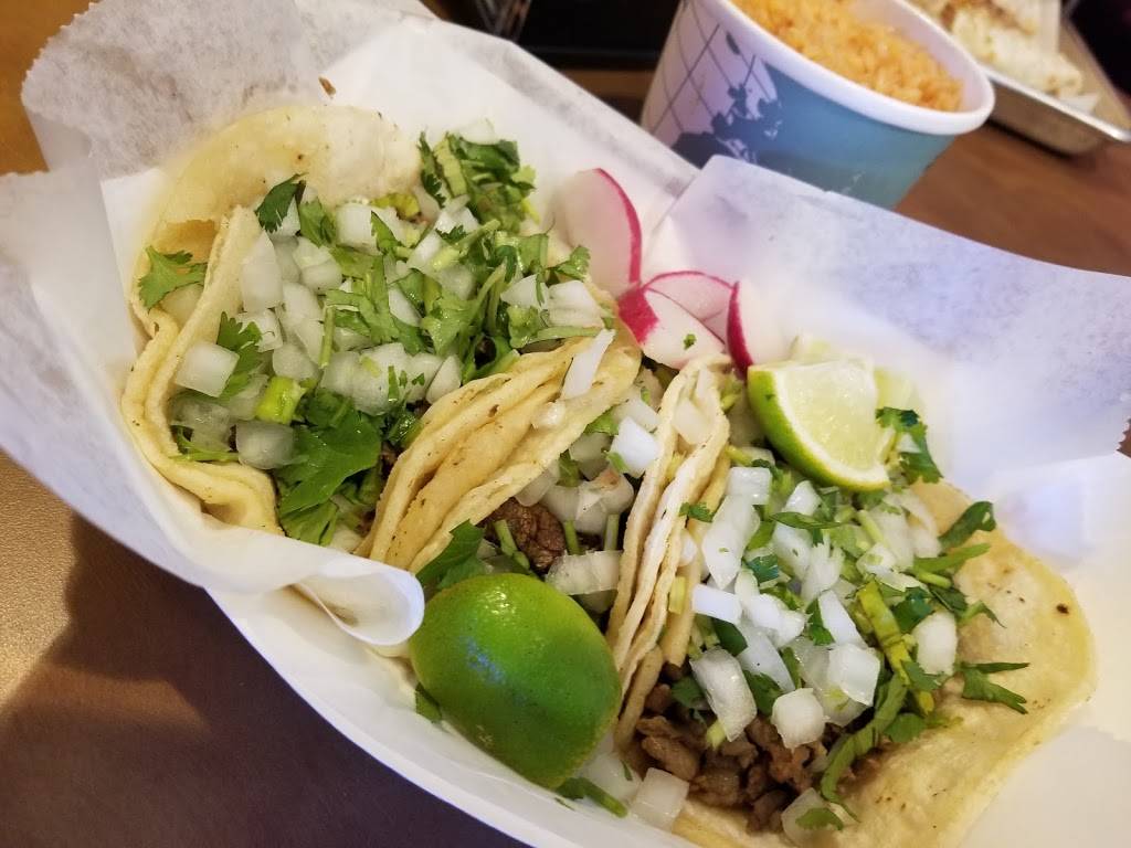 La Taqueria | restaurant | 520 S 17th Ave, Wausau, WI 54401, USA | 7152980033 OR +1 715-298-0033