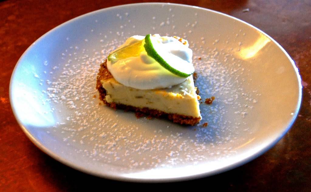 The Coast Grill | restaurant | 1459, 1109 Noyack Rd #2, Southampton, NY 11968, USA | 6312832277 OR +1 631-283-2277