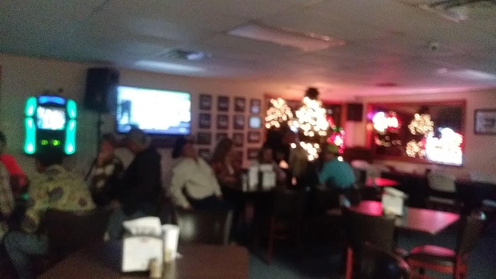 Tin Cup County Club | restaurant | 1108 FM 126, Merkel, TX 79536, USA | 3259283193 OR +1 325-928-3193