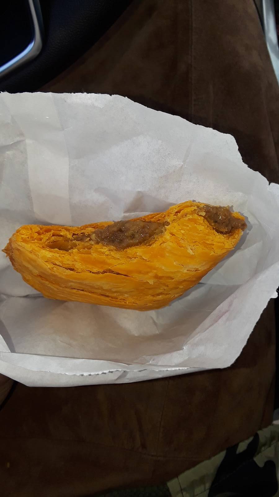 Carib Patties | restaurant | 9550 Rue Jean-Milot, LaSalle, QC H8R 1X7, Canada | 4383874004 OR +1 438-387-4004