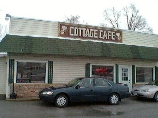 Cottage Cafe | restaurant | 5833 Avenue O, Fort Madison, IA 52627, USA | 3193725043 OR +1 319-372-5043