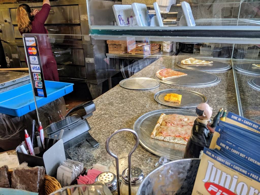 Junior’s Pizza Plus | restaurant | 13212 E Colonial Dr, Orlando, FL 32826, USA | 4073800770 OR +1 407-380-0770