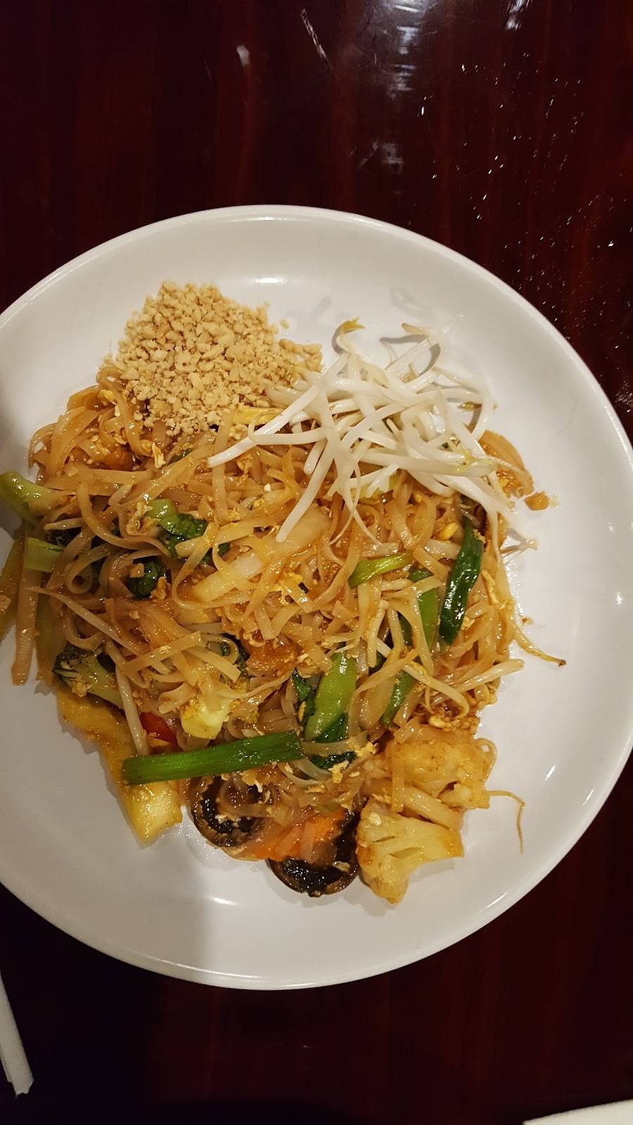 Summit Thai Cuisine | restaurant | 34 Maple St, Summit, NJ 07901, USA | 9082731122 OR +1 908-273-1122