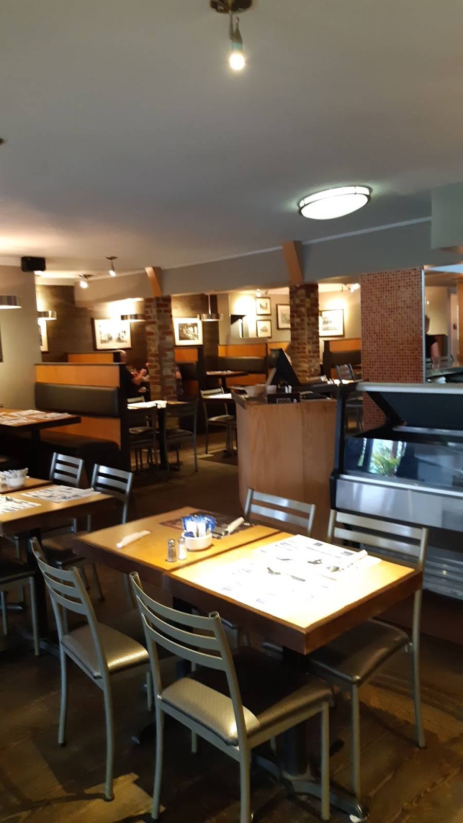 Restaurant Du Grand Hotel | restaurant | 11750 1ᴱ Avenue, Saint-Georges, QC G5Y 2C8, Canada | 4182286090 OR +1 418-228-6090