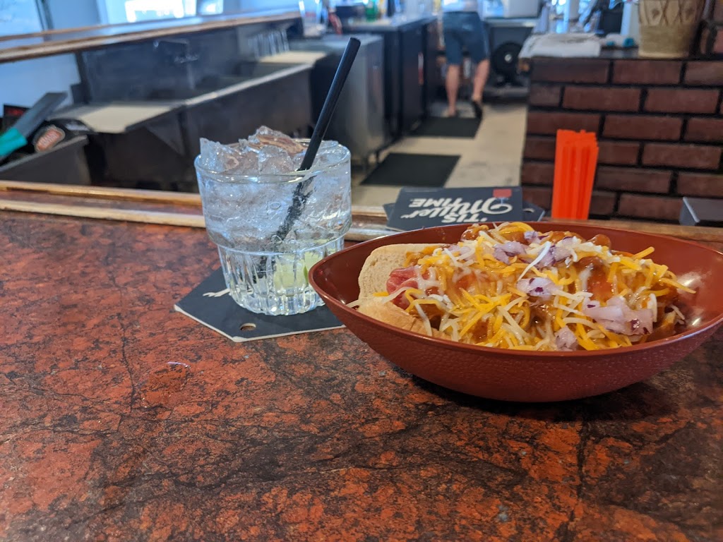 Five Fingers Pub | restaurant | 6537 W Inyokern Rd, Inyokern, CA 93527, USA | 7603774814 OR +1 760-377-4814