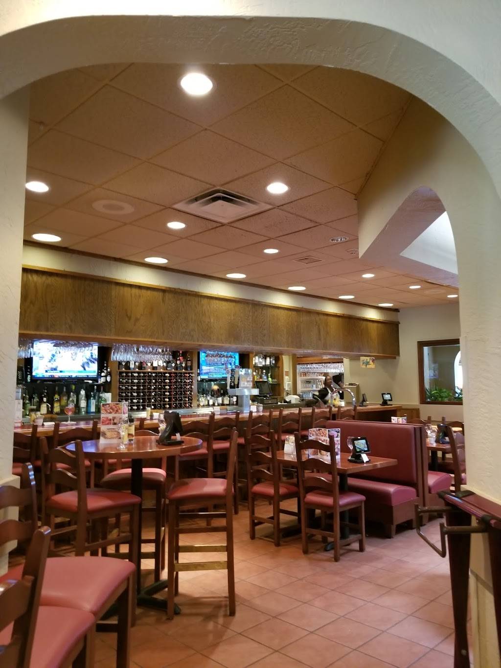 Olive Garden Italian Restaurant | meal takeaway | 3915 W War Memorial Dr, Peoria, IL 61615, USA | 3096915975 OR +1 309-691-5975