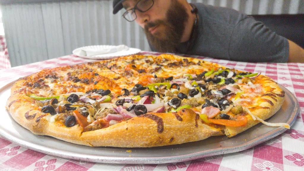 Pizzaiolos Pizza and Pasta | restaurant | 355 E Westchester Pkwy #100, Grand Prairie, TX 75052, USA | 9722624100 OR +1 972-262-4100