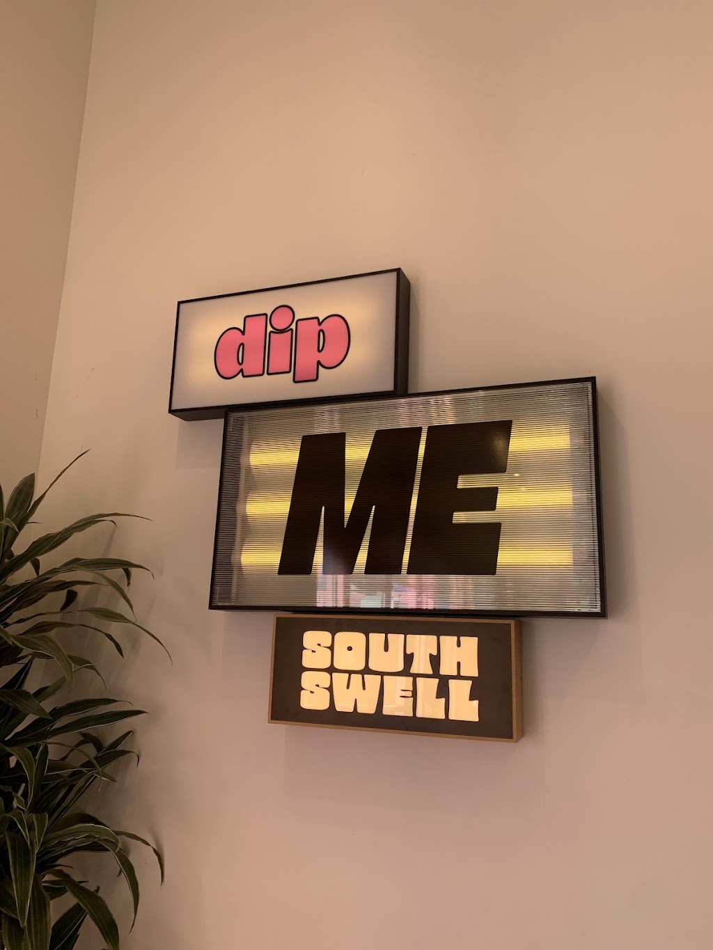 South Swell Ice Cream | restaurant | 1330 S Coast Hwy, Laguna Beach, CA 92651, USA | 9497150369 OR +1 949-715-0369