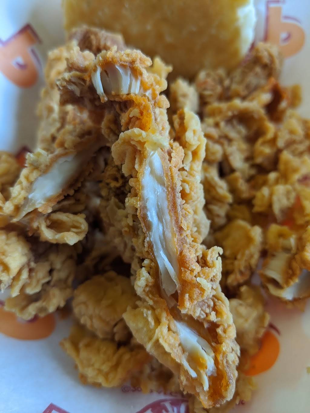 popeyes louisiana kitchen | restaurant | Exchange Food Court, Fort Eustis, VA 23604, USA | 7578872748 OR +1 757-887-2748