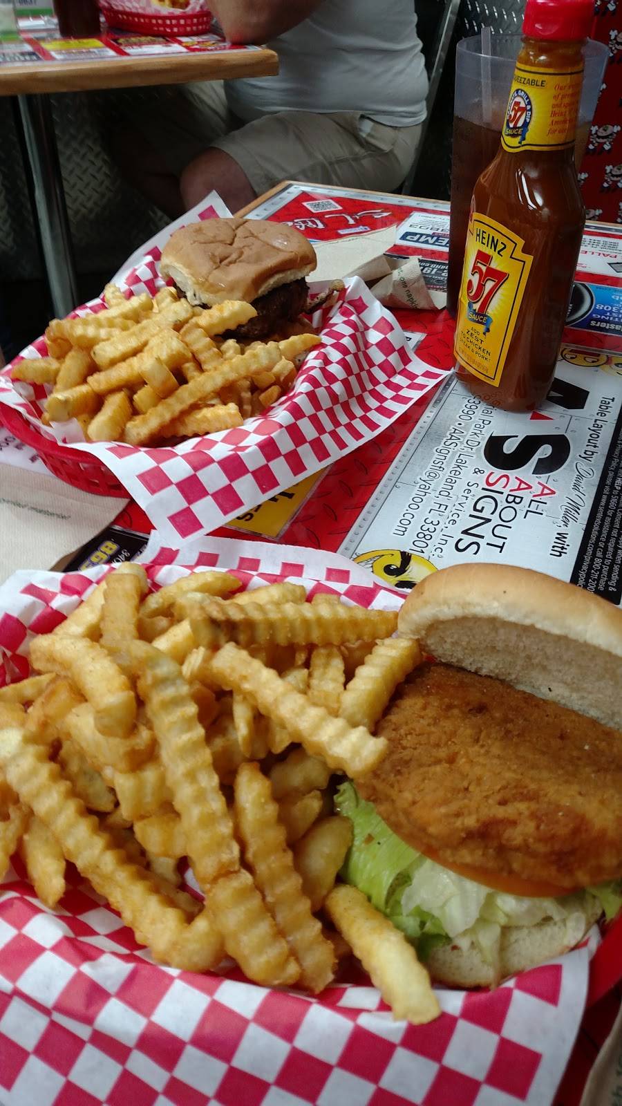 S & L Restaurant | restaurant | 2915 S Combee Rd, Eaton Park, FL 33840, USA | 8636650731 OR +1 863-665-0731