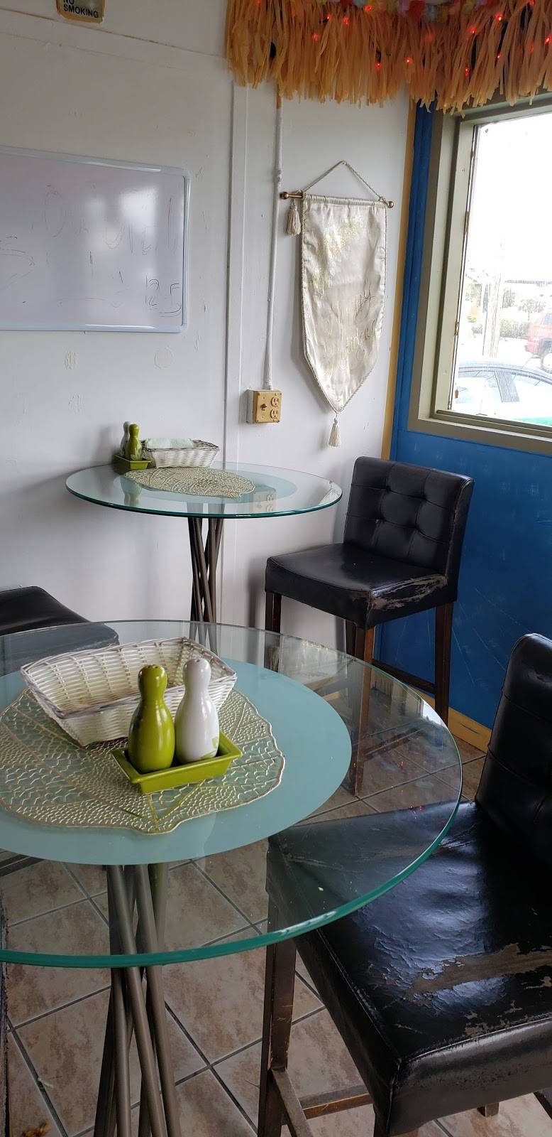 Falafel King | restaurant | 900-998 Gambell St, Anchorage, AK 99501, USA | 9072584328 OR +1 907-258-4328