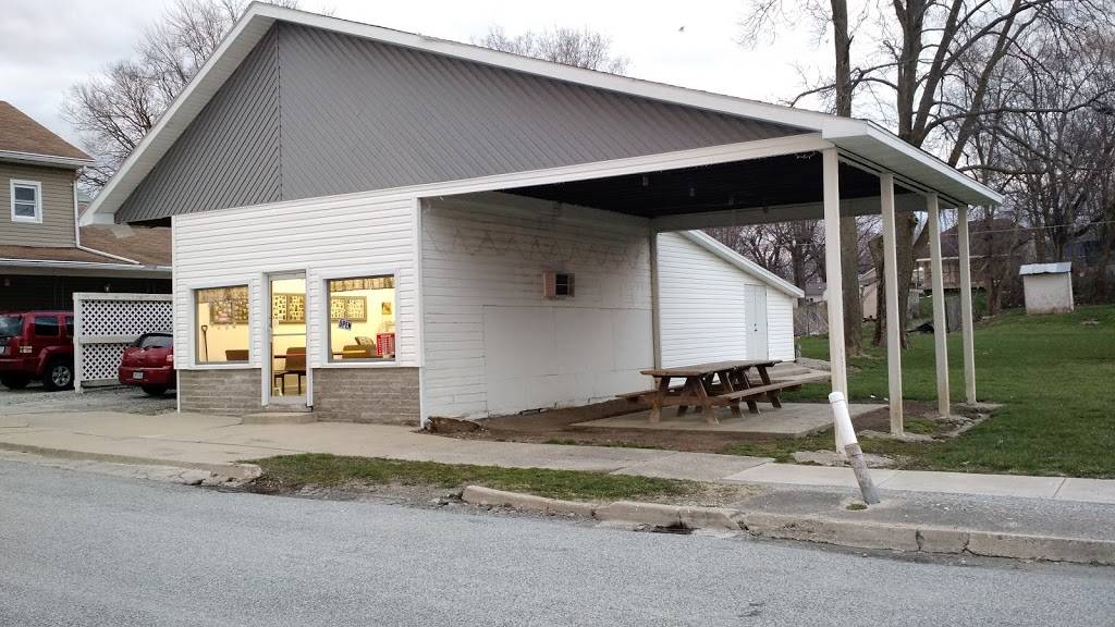 Karens Pizzaria | restaurant | 106 N Main St, Christiansburg, OH 45389, USA | 9378579031 OR +1 937-857-9031