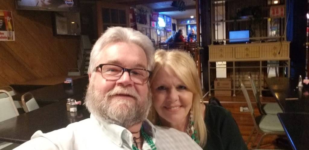 New Albany Roadhouse, Inc. | restaurant | 1702 Gray Brook Ln, New Albany, IN 47150, USA | 8129817777 OR +1 812-981-7777