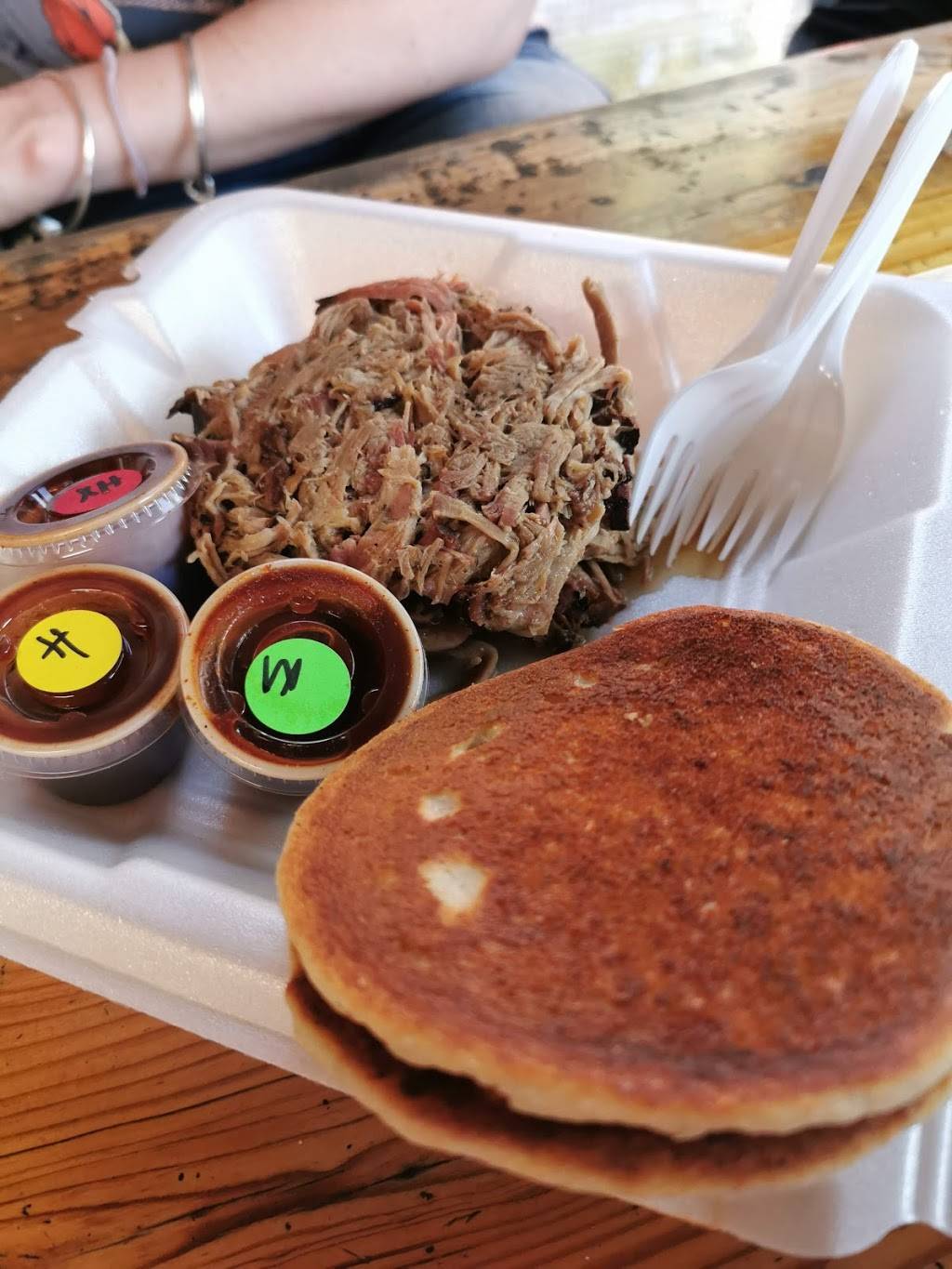 Hog Heaven | restaurant | 115 27th Ave N, Nashville, TN 37203, USA | 6153291234 OR +1 615-329-1234