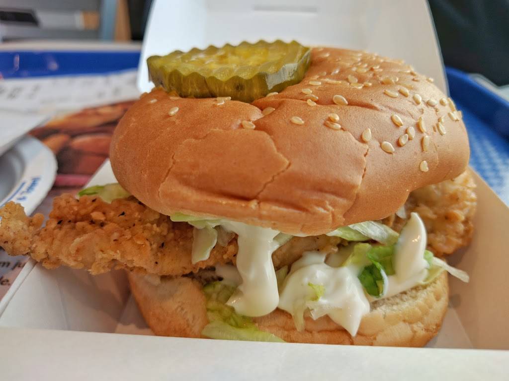 Mary Browns Chicken & Taters | restaurant | 6039 Erin Mills Pkwy, Mississauga, ON L5N 0G5, Canada | 9055676660 OR +1 905-567-6660