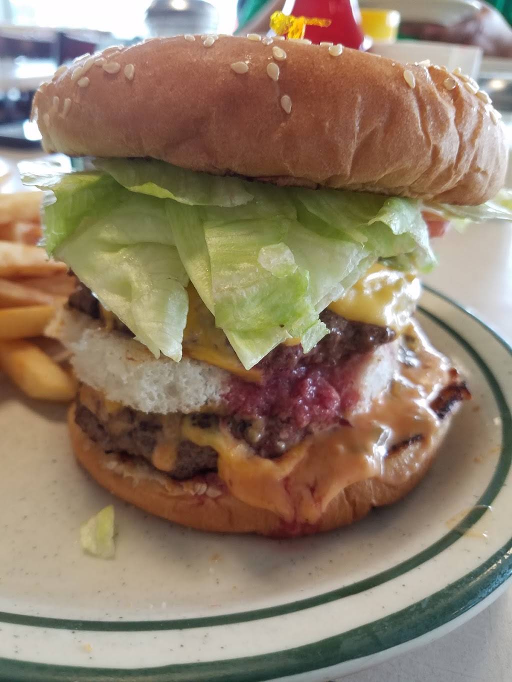 Sparta Family Dining | restaurant | 22169 West Rd, Woodhaven, MI 48183, USA | 7343013532 OR +1 734-301-3532