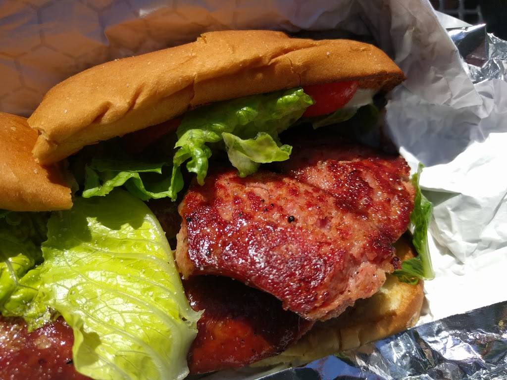 Johnsons Boucaniere | restaurant | 1111 St John St, Lafayette, LA 70501, USA | 3372698878 OR +1 337-269-8878