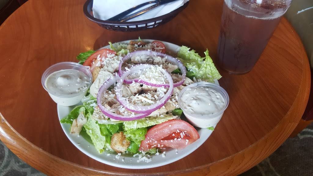 Cafe Royal | cafe | 1451 S Memorial Dr, New Castle, IN 47362, USA | 7655930454 OR +1 765-593-0454