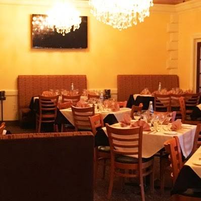 lorenzos | restaurant | 350 Mounts Corner Dr, Freehold, NJ 07728, USA | 7324146078 OR +1 732-414-6078