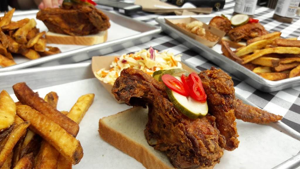 Phat Birds | meal takeaway | 4701 E 3rd St, East Los Angeles, CA 90022, USA | 3239439191 OR +1 323-943-9191