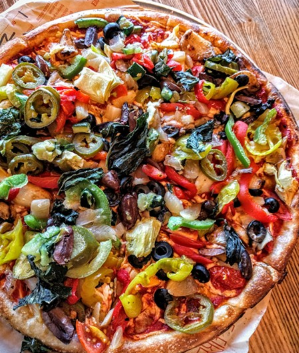 Blaze Pizza | meal takeaway | 1840 Herndon Ave, Clovis, CA 93611, USA | 5592422374 OR +1 559-242-2374